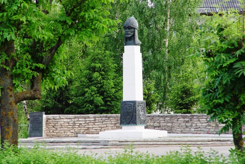 Big_bust_a_nevskiy_1